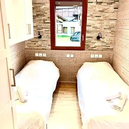 Chaleureux Au Pied Des Pistes, 4 Personnes, Wifi Appartement *