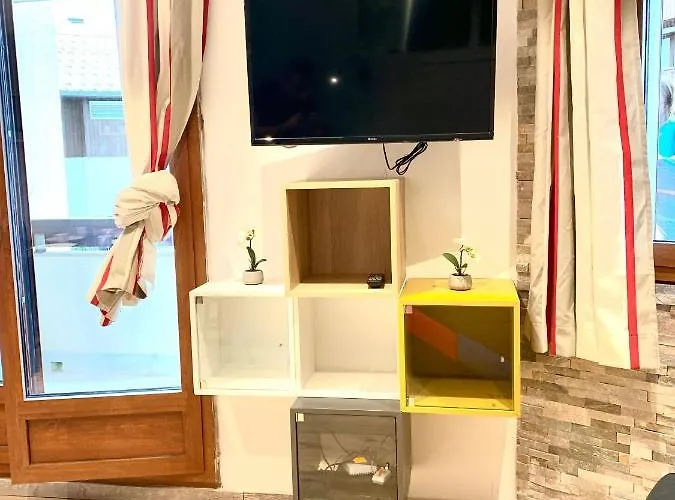 Chaleureux Au Pied Des Pistes, 4 Personnes, Wifi דירה